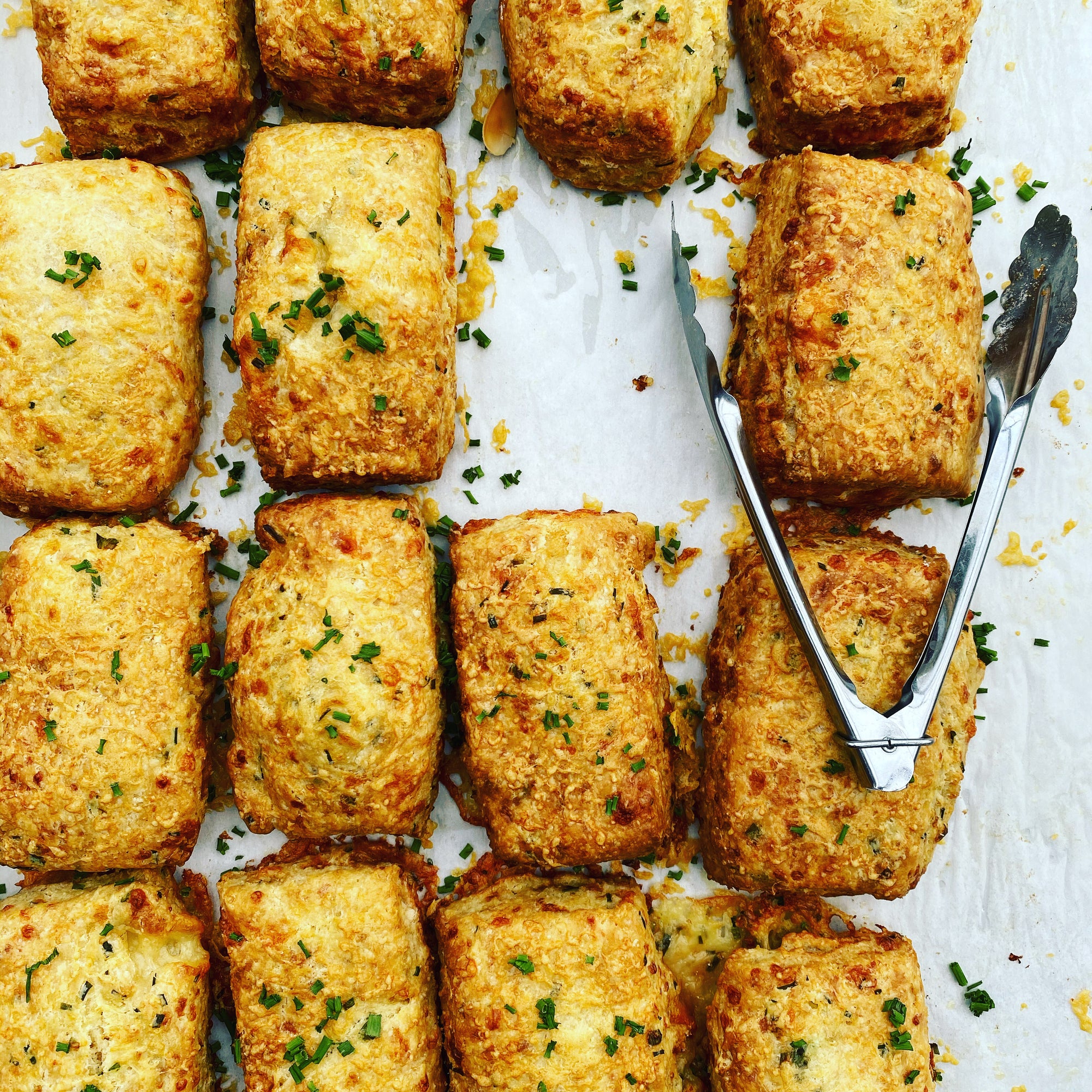 Wholemeal Cheddar & Chive Scones